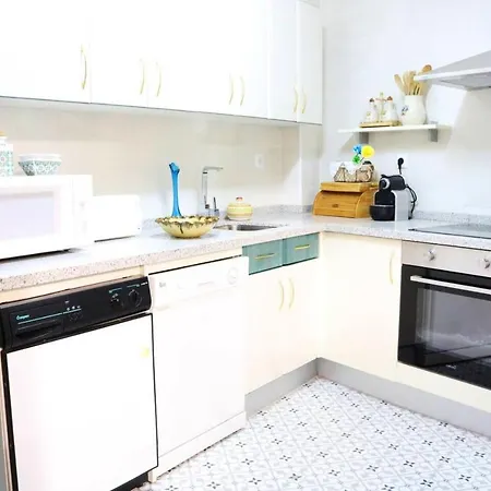 Apartman Contemporary In - 45 Sqm - Wheelchair Access *