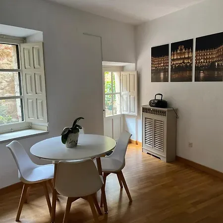 Contemporary In - 45 Sqm - Wheelchair Access Apartman